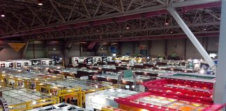 expositores de publicidad