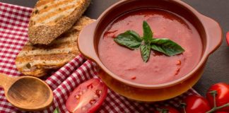 Añade un toque ahumado y picante a tus platos con el puré de tomate con chipotle puré de tomate con chipotle