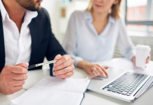 Asesoría económica para impulsar decisiones empresariales